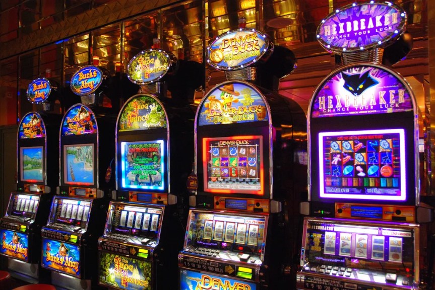 The Fascinating World of Slot Machines: From Mechanical Reels to Digital&nbsp;Thrills